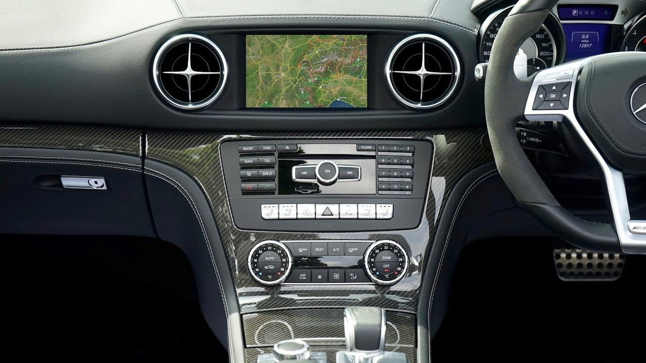 6 astuces pour ameliorer l’audio de votre voiture sans vous ruiner